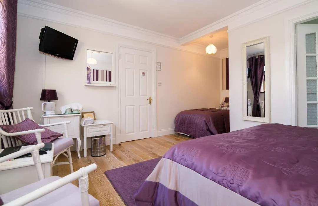 Cois Li Accommodation-1